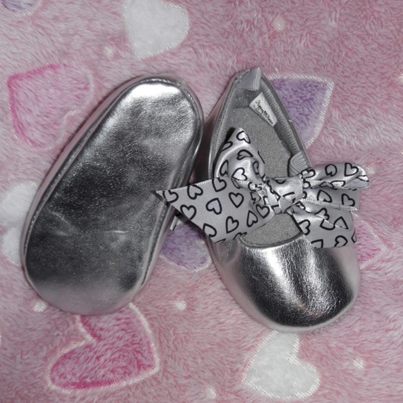 Stepping Stones Soft Silver Shoes - Picture 7 of 10